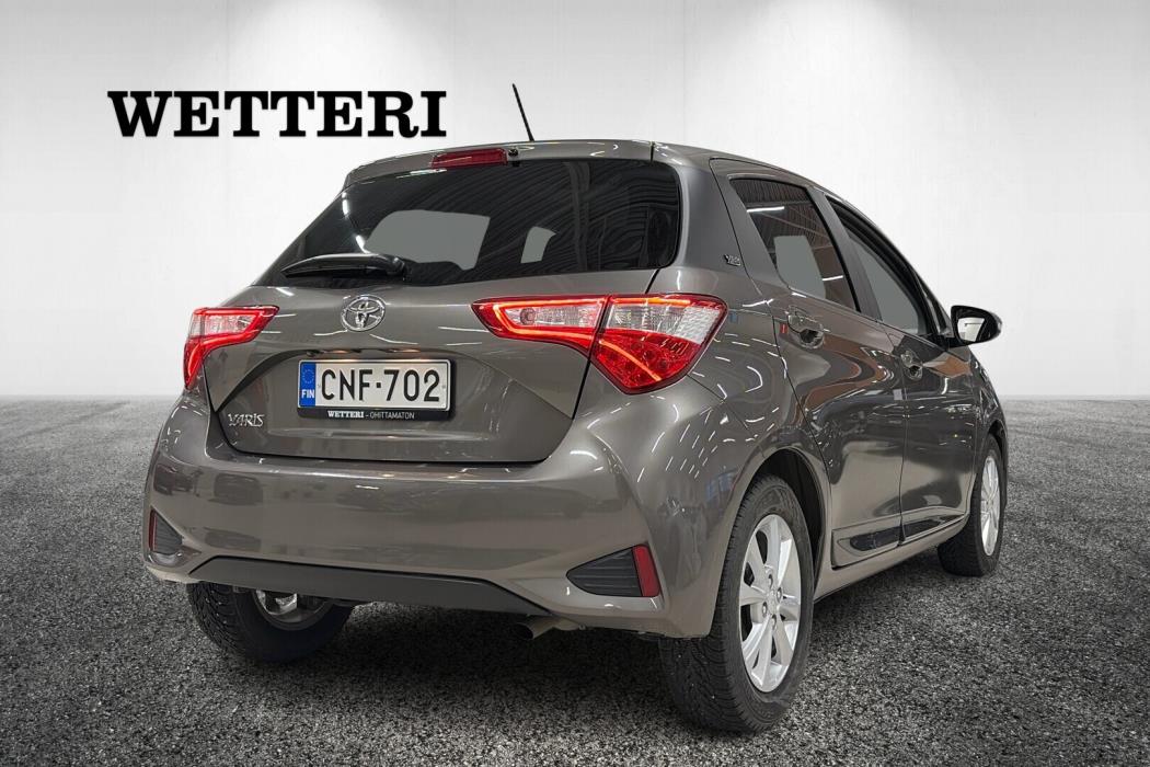 TOYOTA Yaris 2019