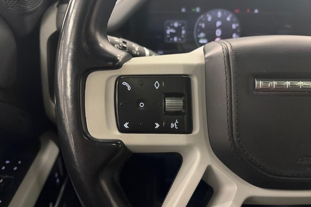 LAND ROVER Defender 2023