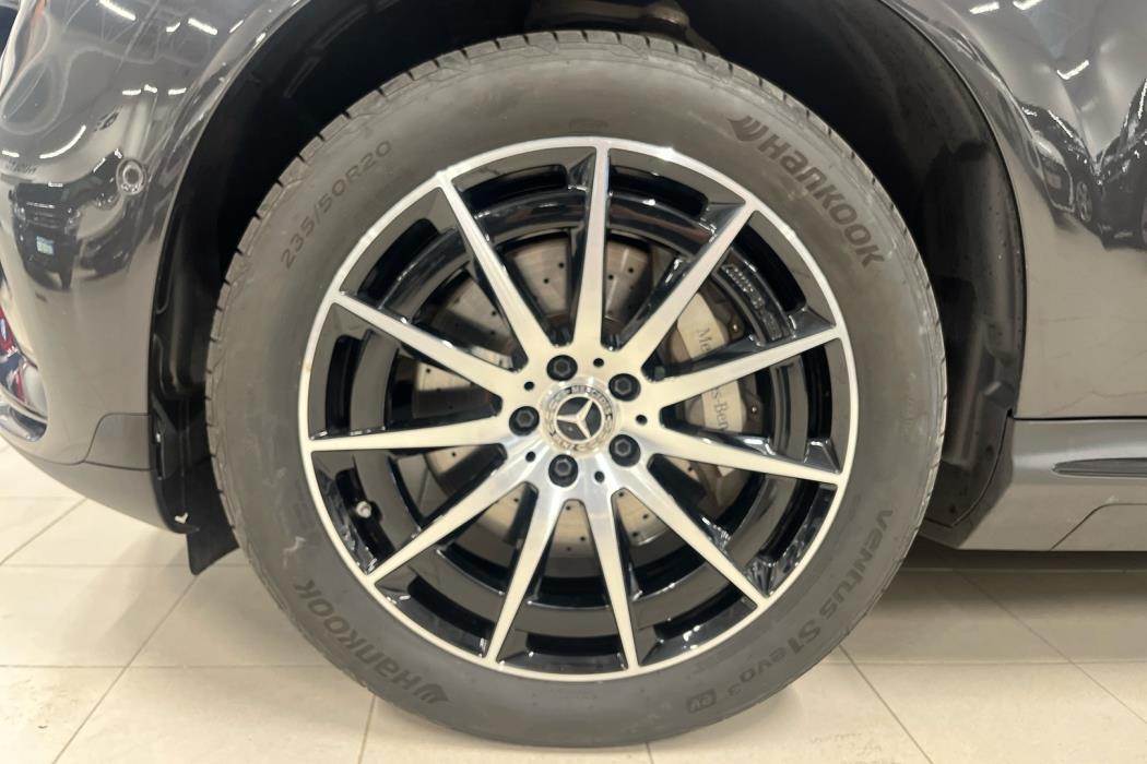 MERCEDES-BENZ EQC 2021