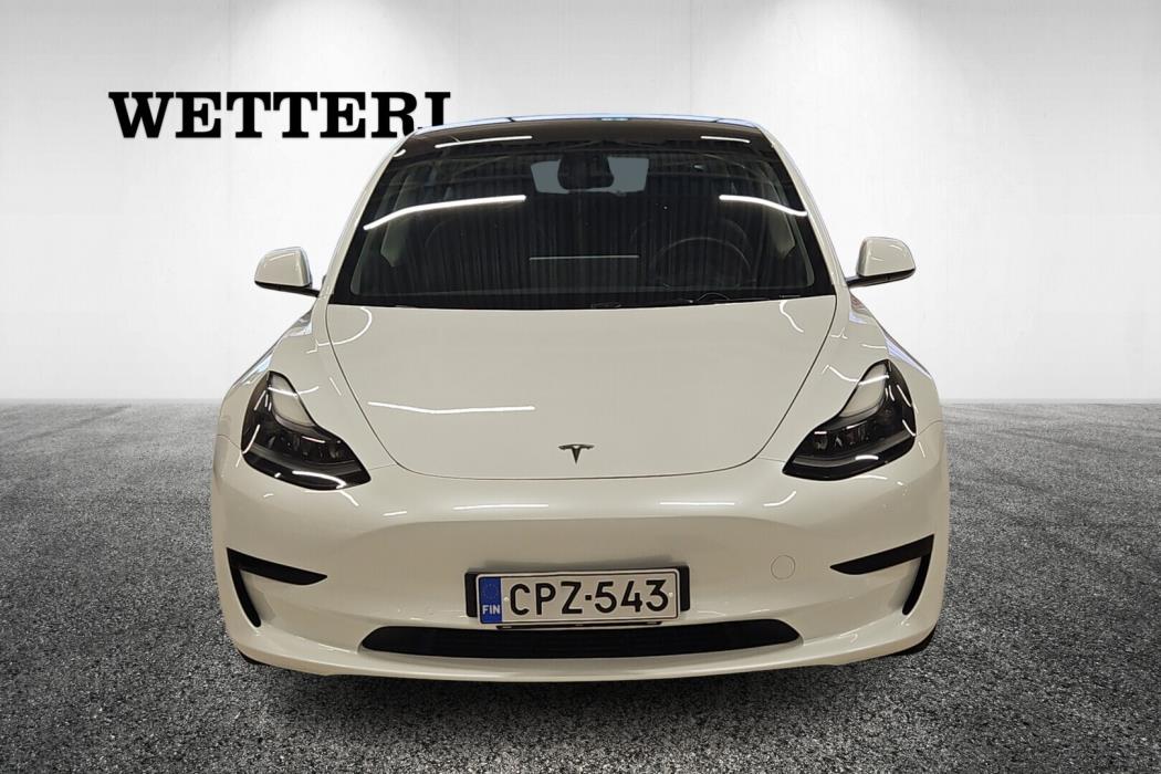 TESLA Model 3 2021