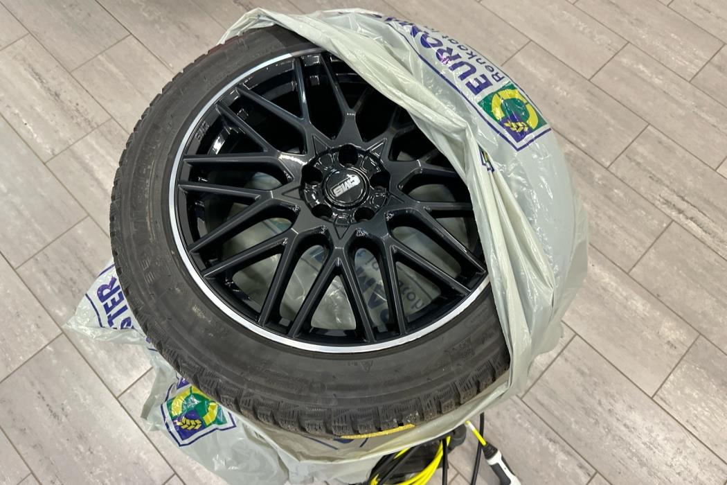 MERCEDES-BENZ EQE 2023