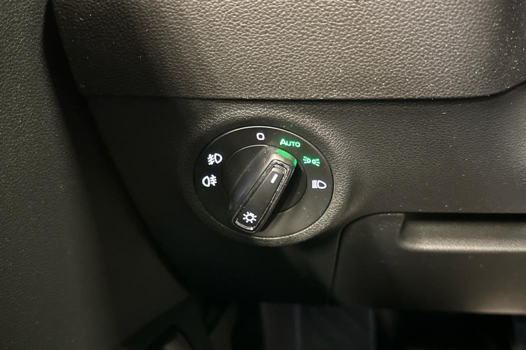SKODA Karoq 2019