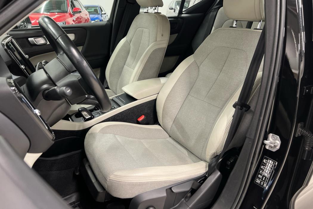 VOLVO XC40 2018