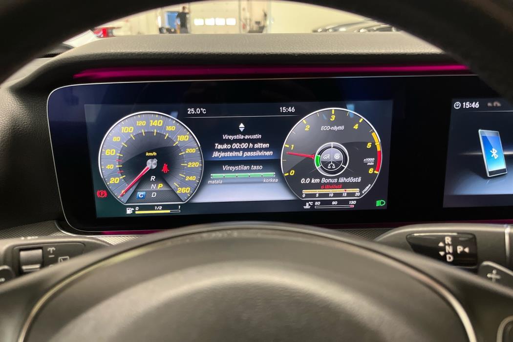 MERCEDES-BENZ E 2016