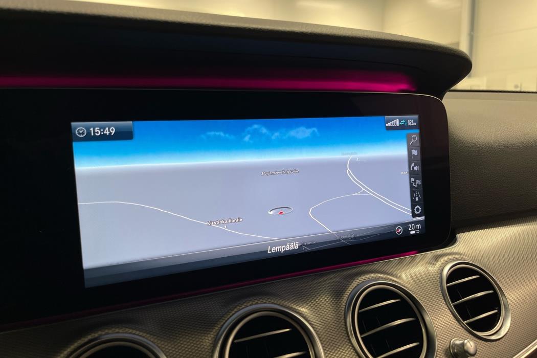 MERCEDES-BENZ E 2016