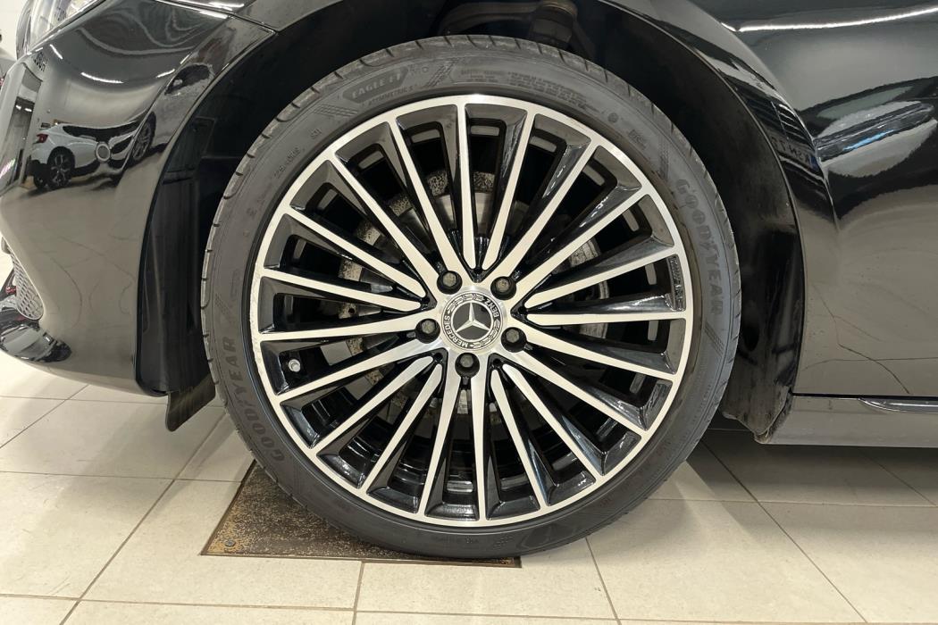 MERCEDES-BENZ E 2016