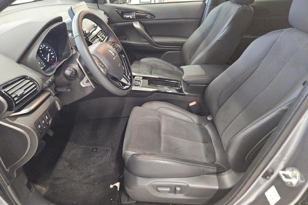 MITSUBISHI Eclipse Cross 2025