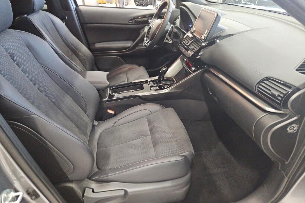 MITSUBISHI Eclipse Cross 2025