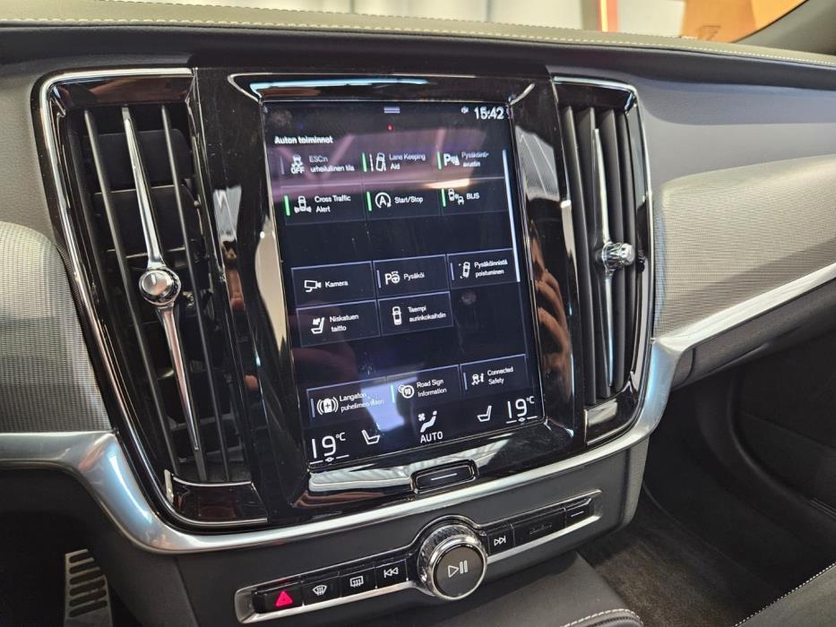 VOLVO S90 2021