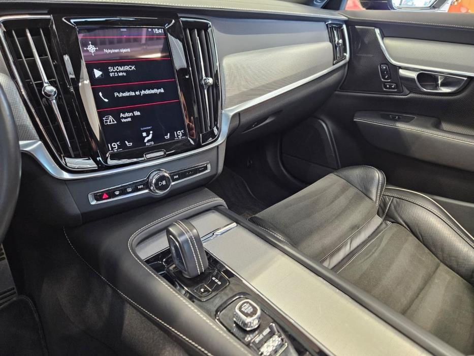 VOLVO S90 2021