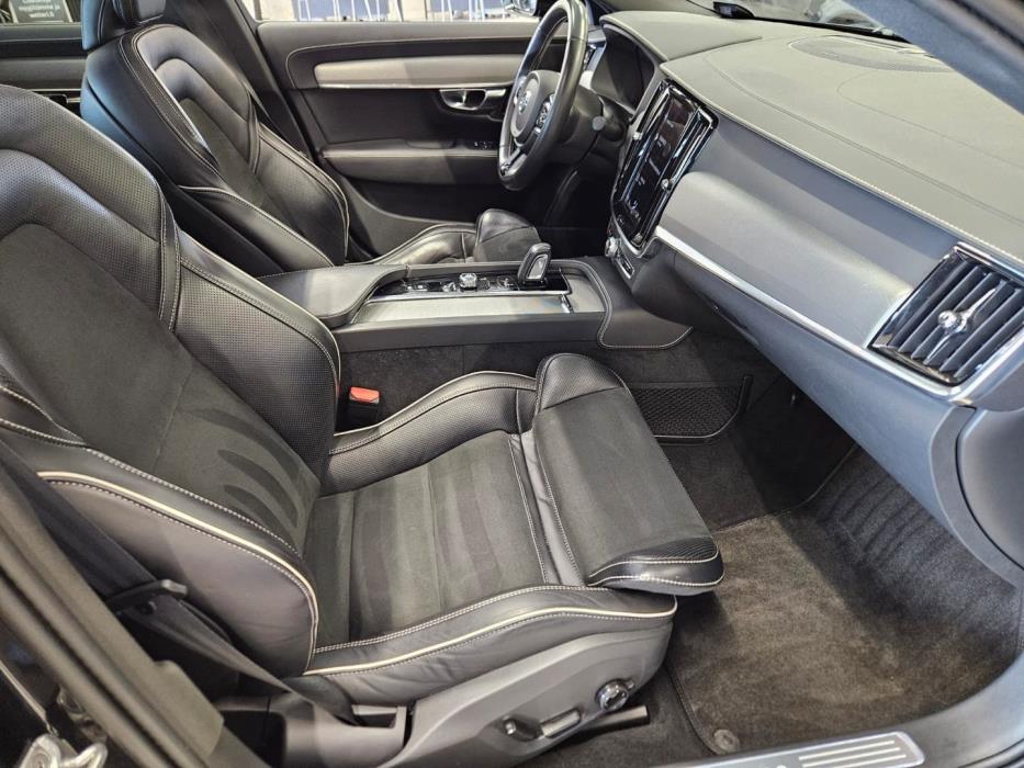 VOLVO S90 2021