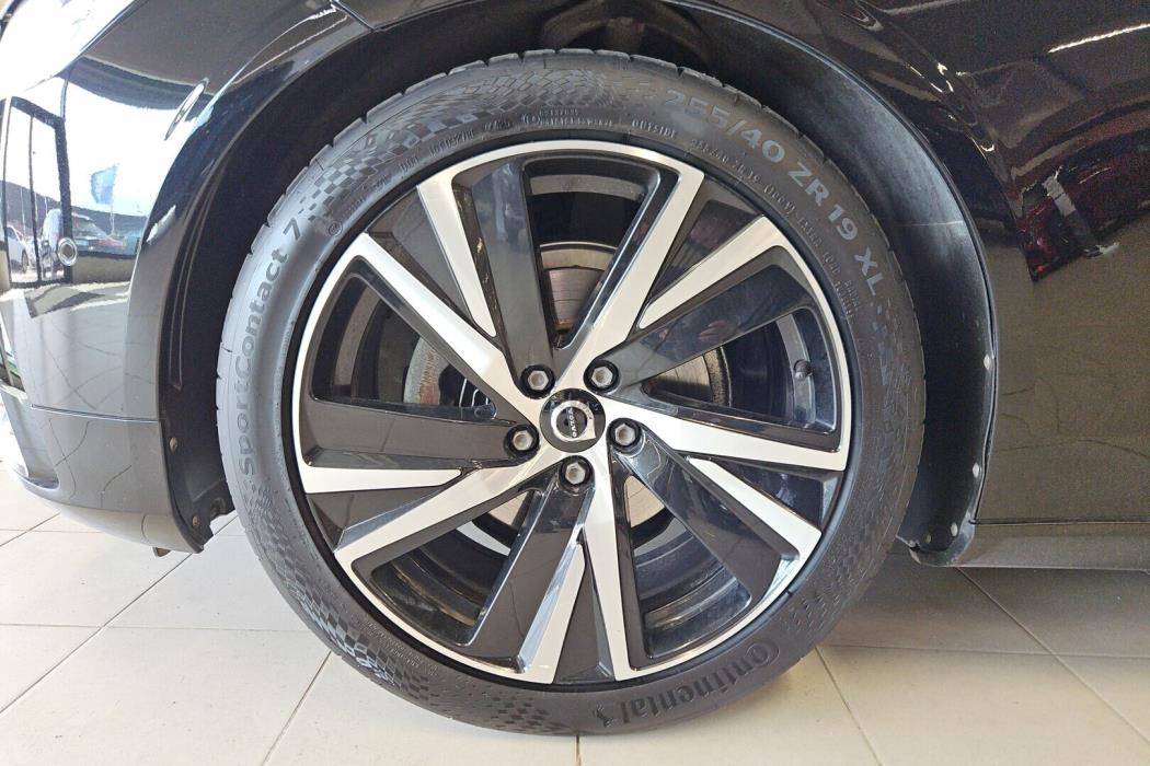 VOLVO S90 2021