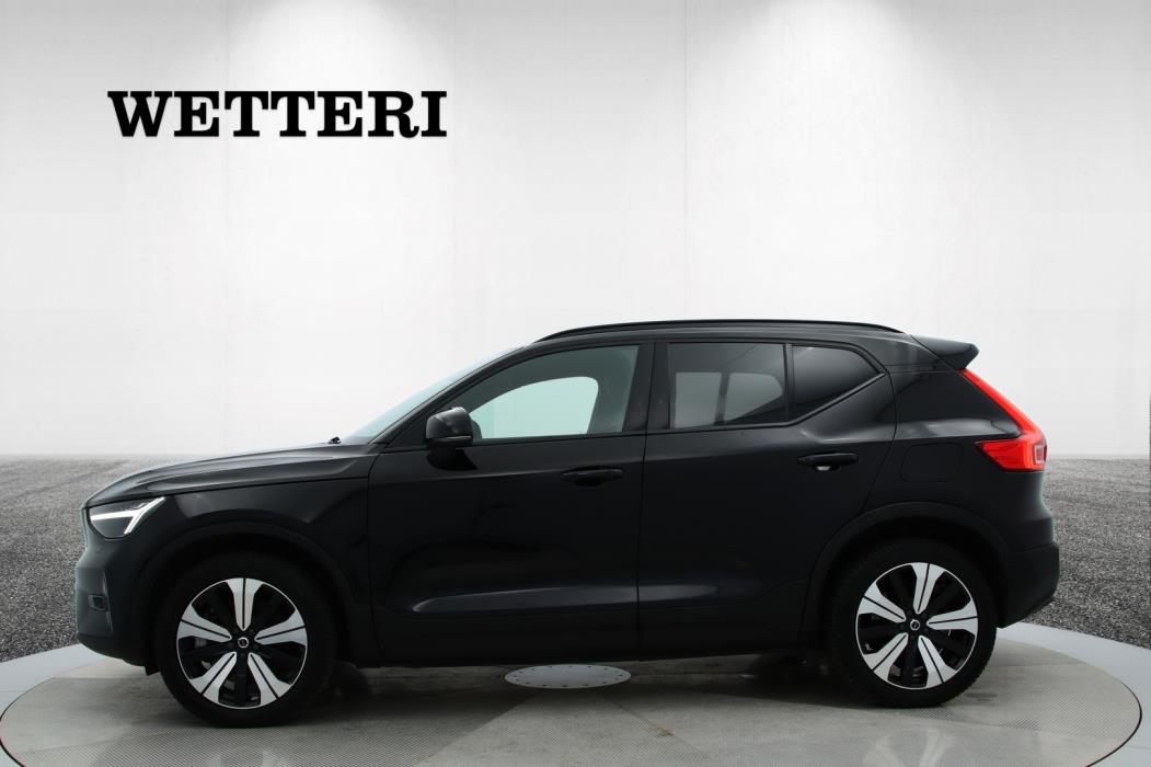 VOLVO XC40 2023