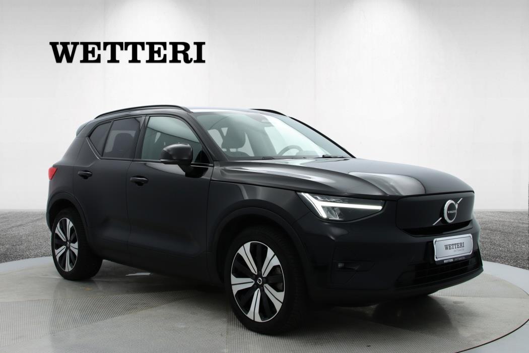 VOLVO XC40 2023