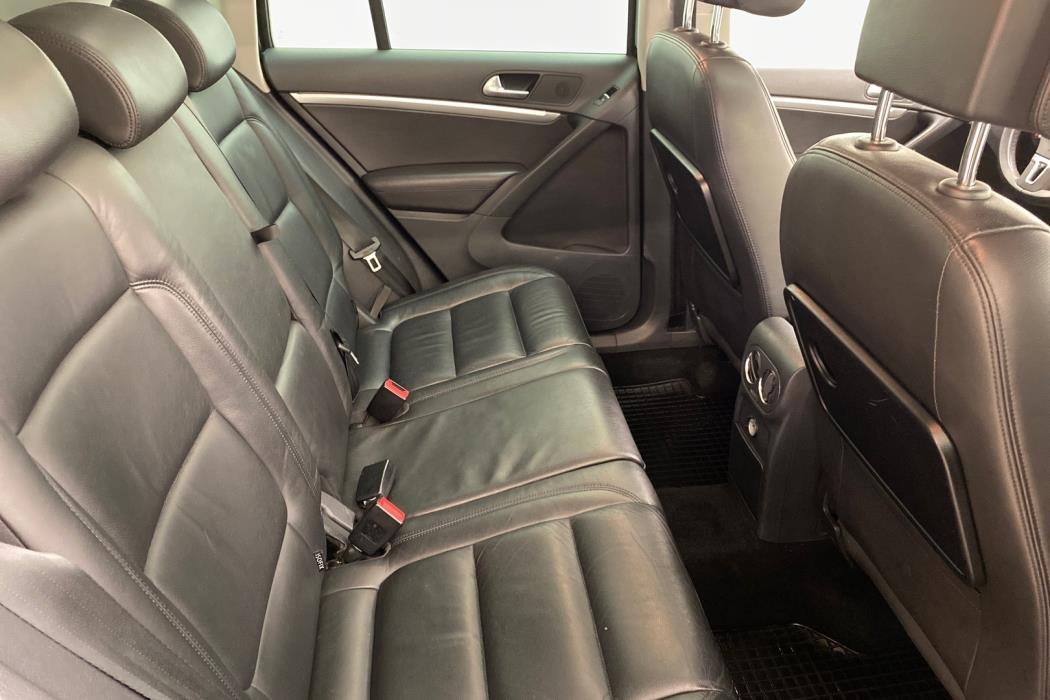 VOLKSWAGEN Tiguan 2013