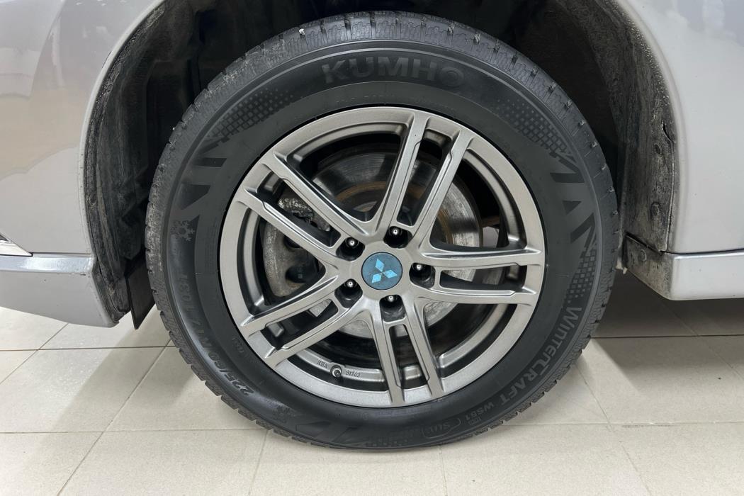 MITSUBISHI Outlander PHEV 2020