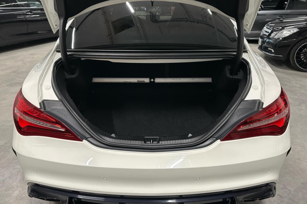 MERCEDES-BENZ CLA 45 AMG 2016