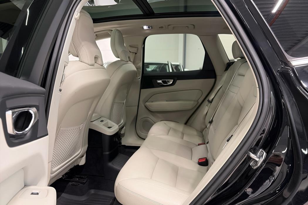 VOLVO XC60 2019