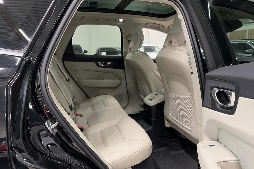 VOLVO XC60 2019