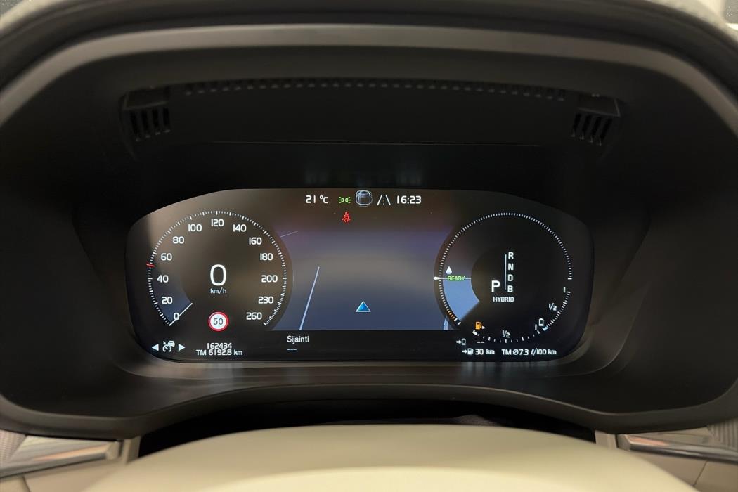 VOLVO XC60 2019