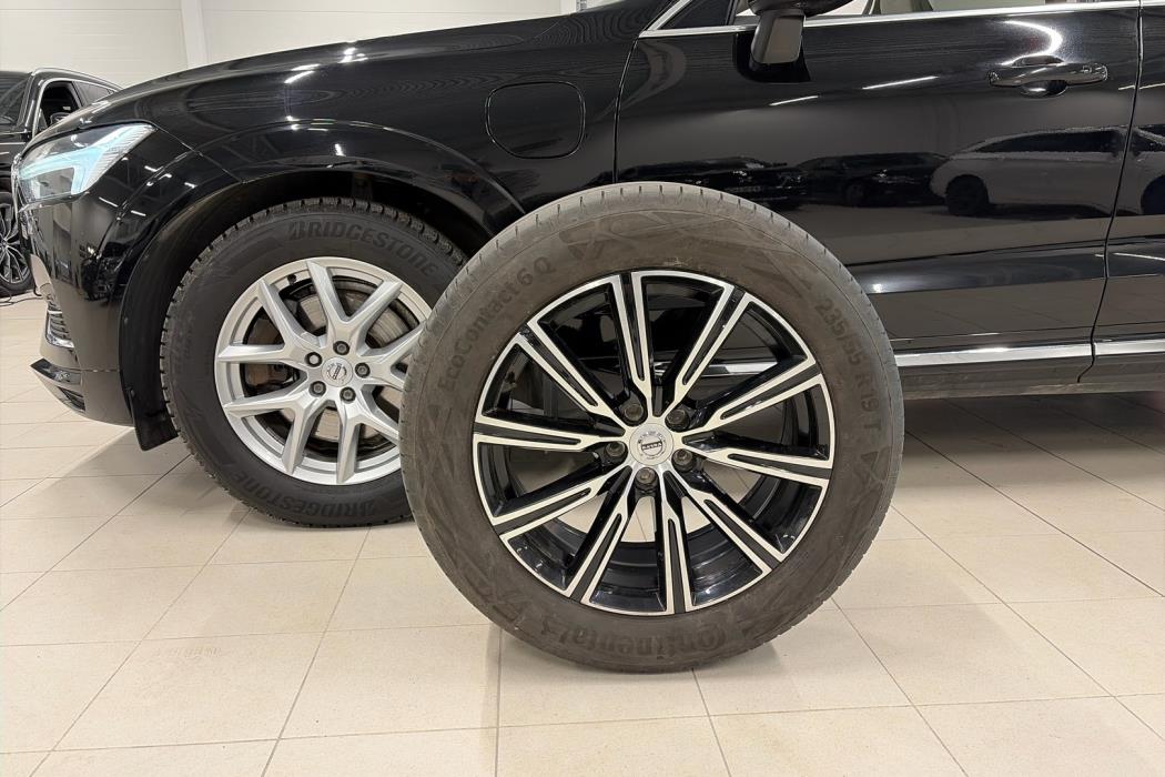 VOLVO XC60 2019