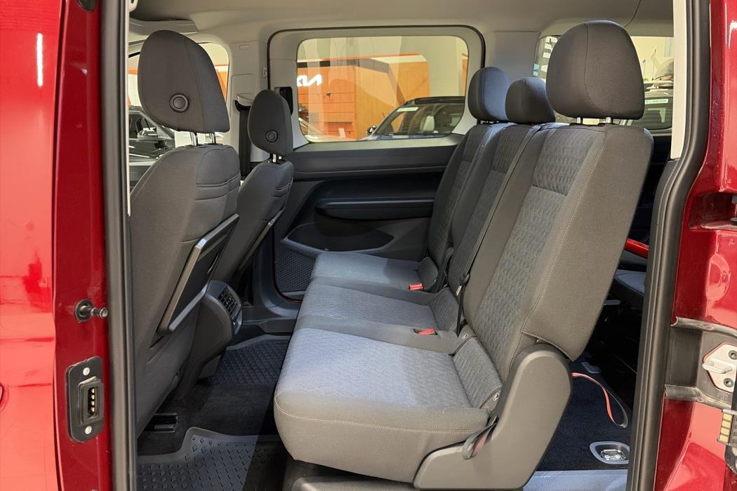 VOLKSWAGEN Caddy 2024