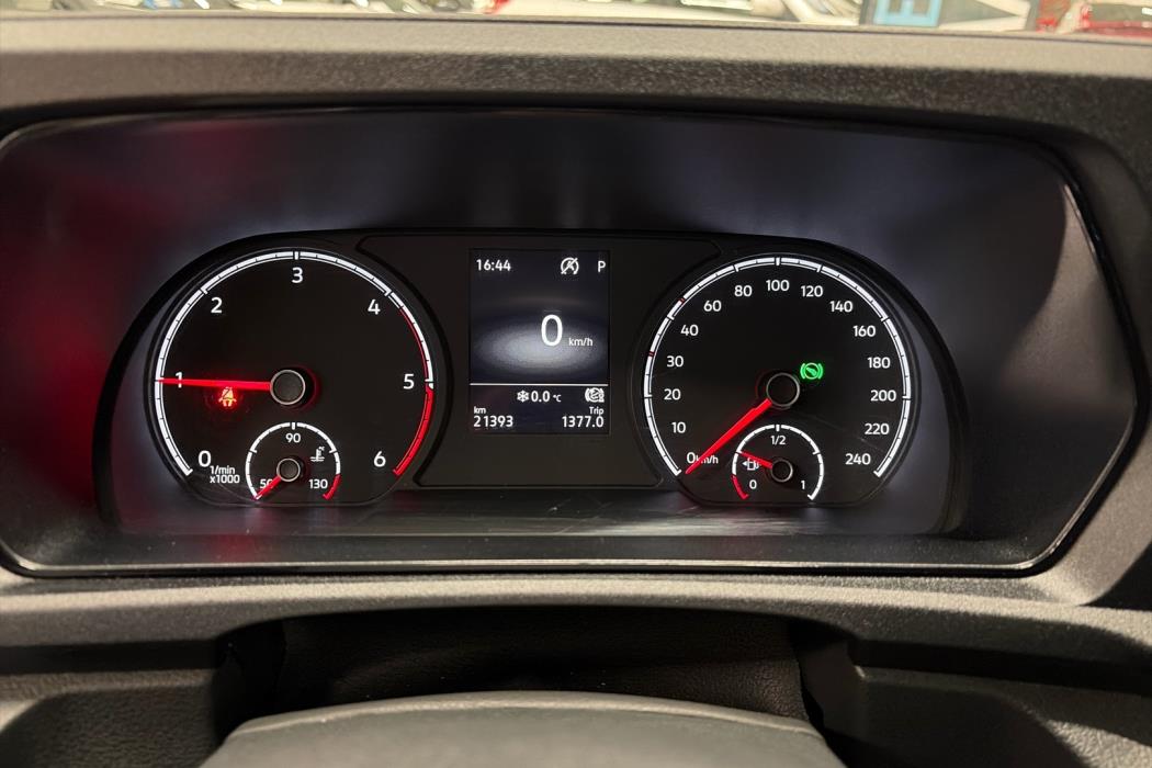 VOLKSWAGEN Caddy 2024