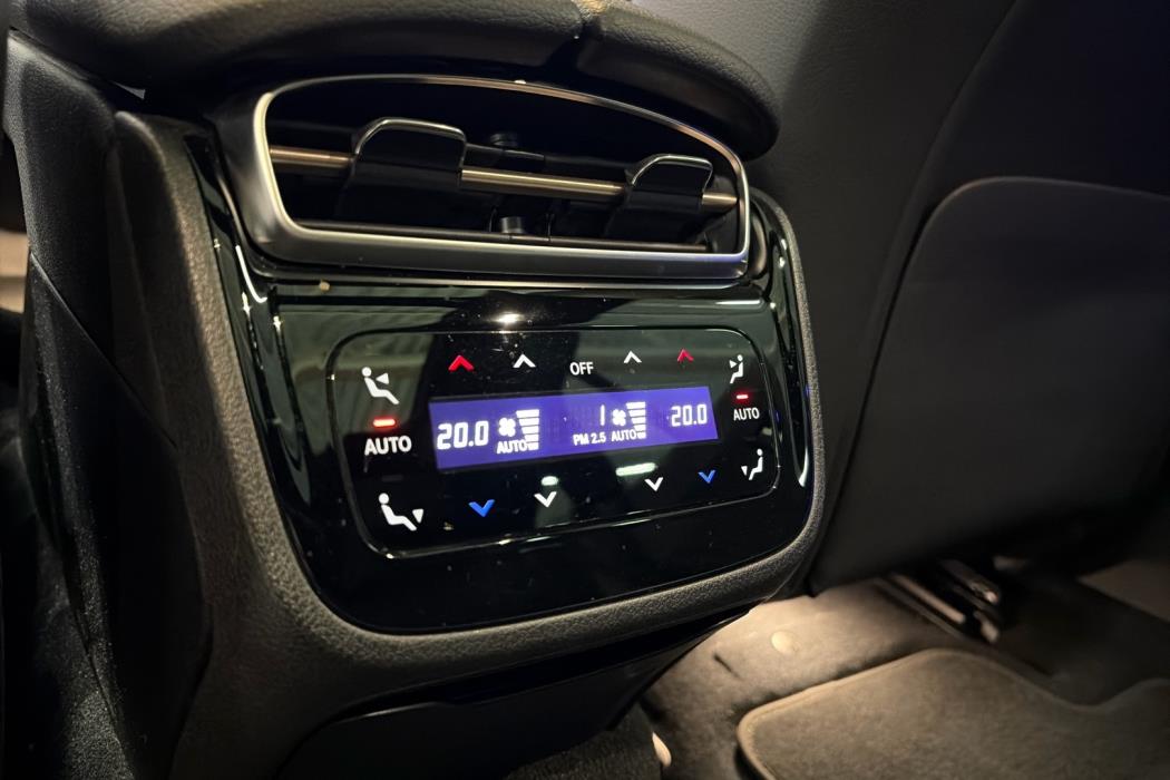 MERCEDES-BENZ EQE 2022