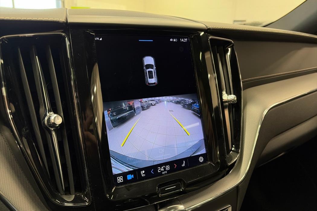 VOLVO XC60 2022