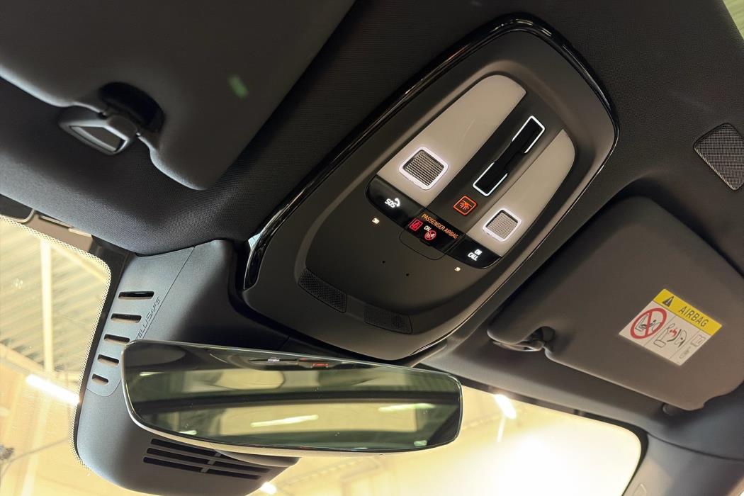 VOLVO XC60 2022