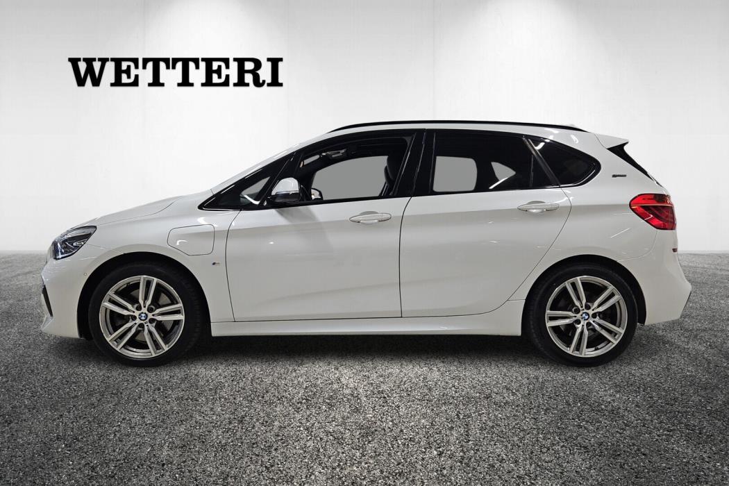 BMW 225 2018