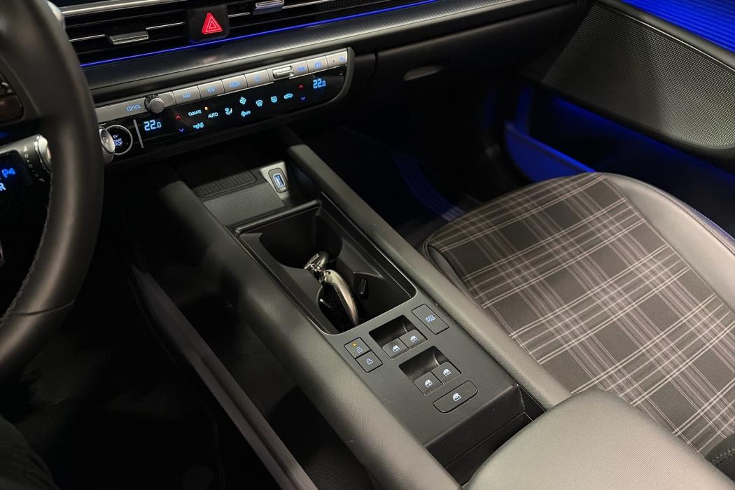 HYUNDAI IONIQ 6 2023