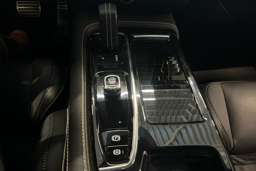 VOLVO V60 2022