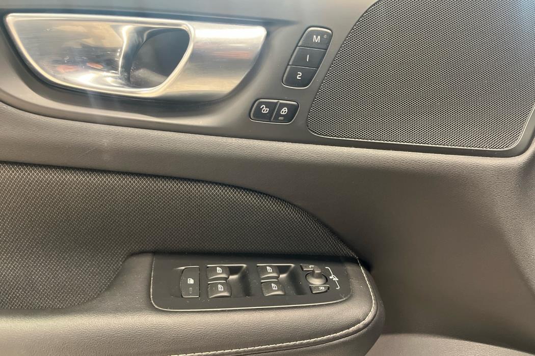 VOLVO V60 2022