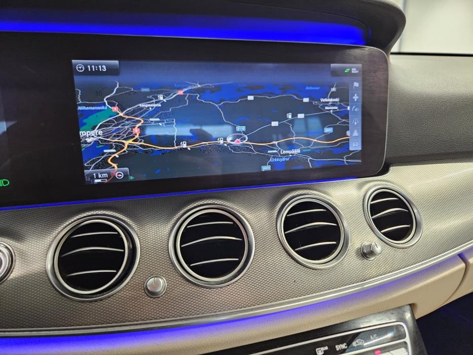 MERCEDES-BENZ E 2017