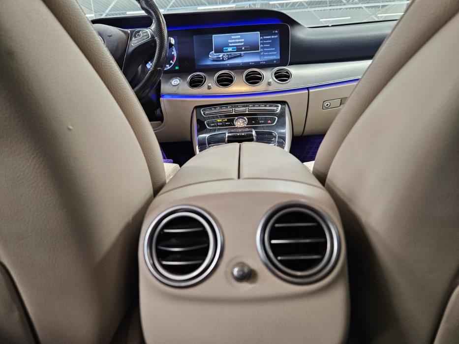 MERCEDES-BENZ E 2017