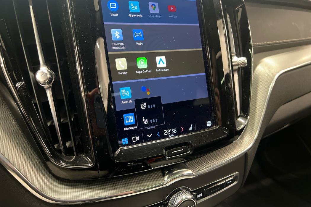 VOLVO XC60 2022