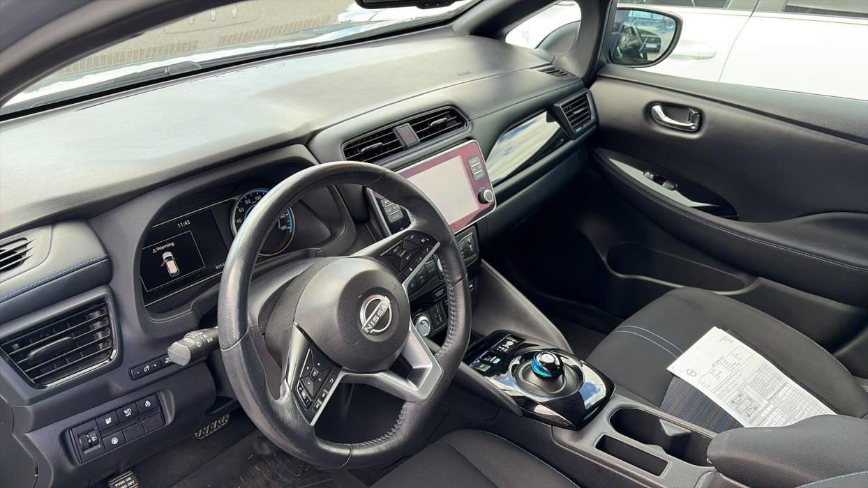 NISSAN Leaf 2023