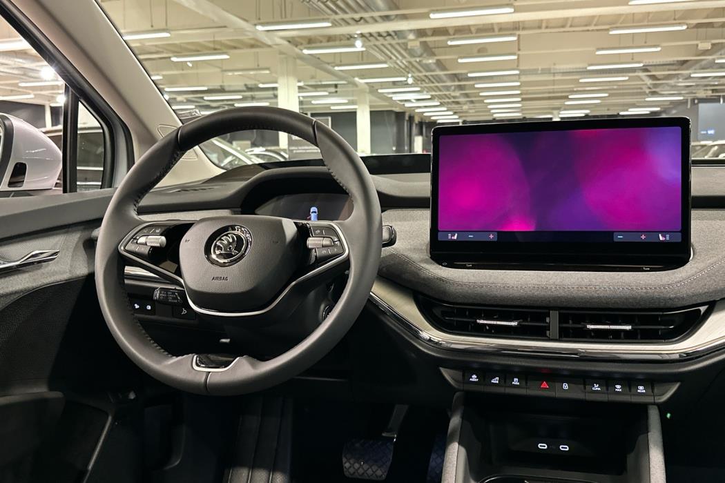 SKODA Enyaq 2025
