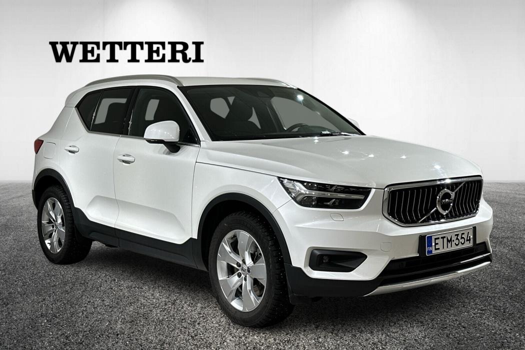 VOLVO XC40 2021