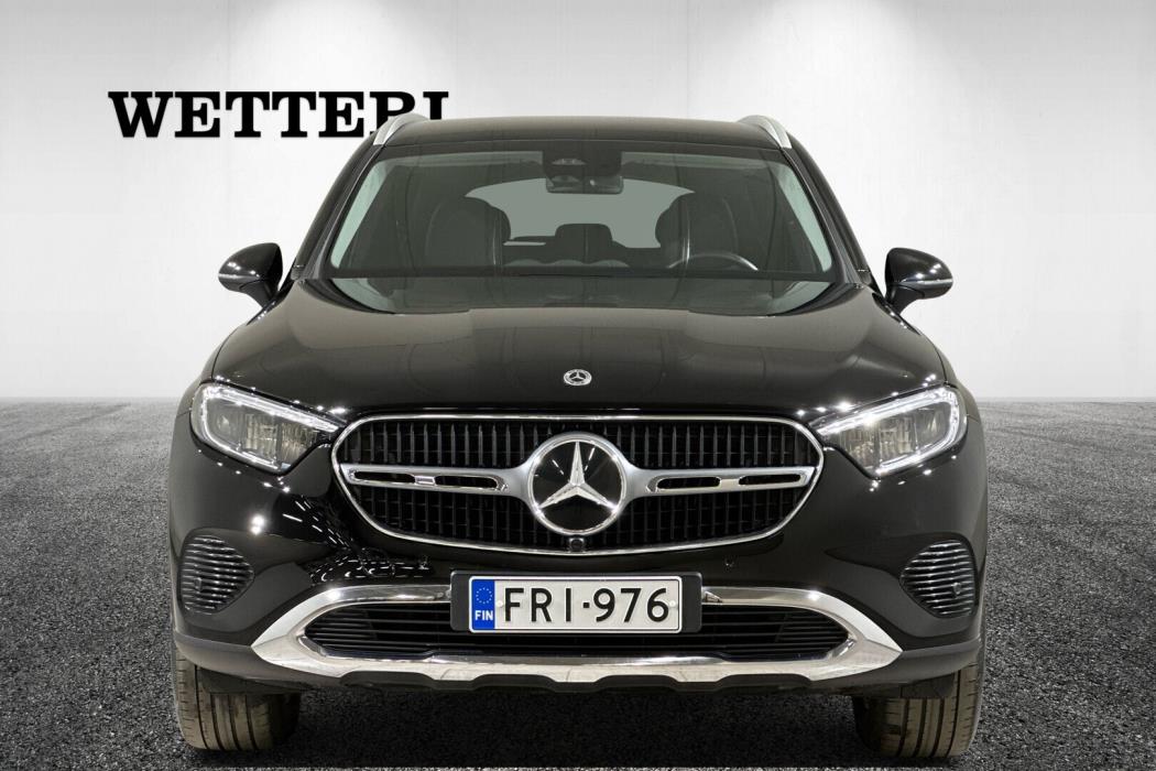 MERCEDES-BENZ GLC 2023