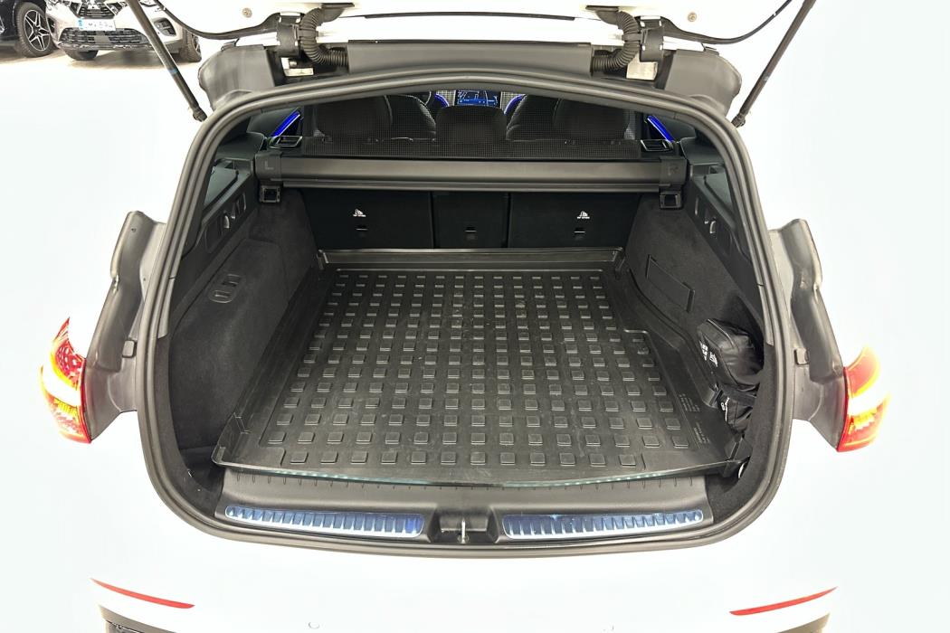 MERCEDES-BENZ C 2022