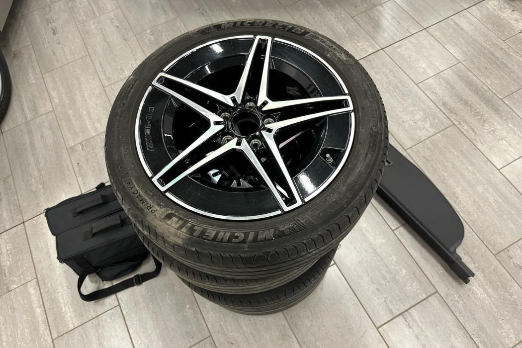 MERCEDES-BENZ C 2022