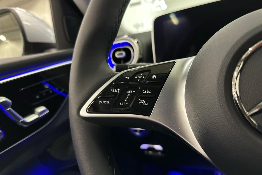 MERCEDES-BENZ C 2025