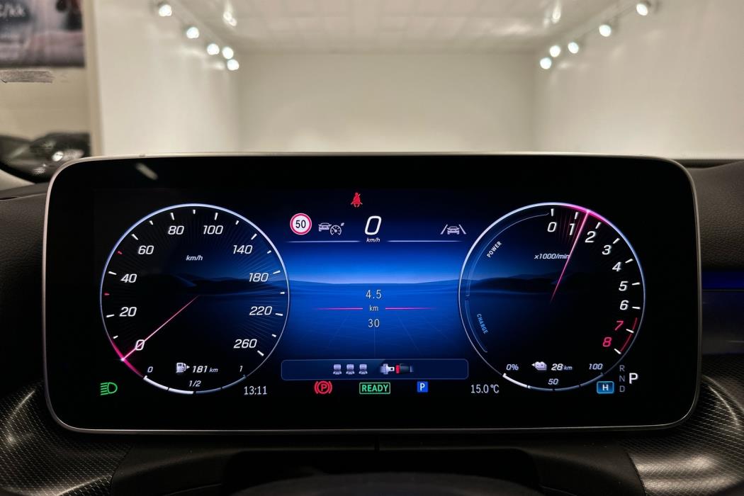 MERCEDES-BENZ C 2025