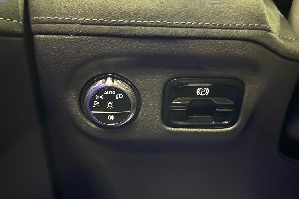 MERCEDES-BENZ EQE 2023