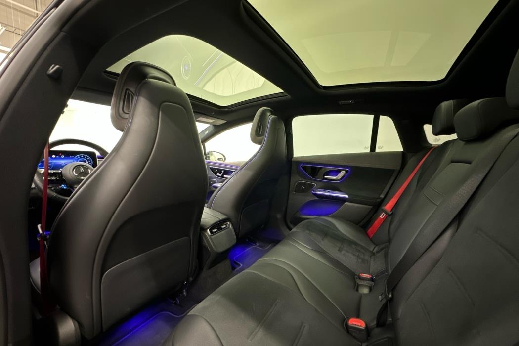 MERCEDES-BENZ EQE 2023