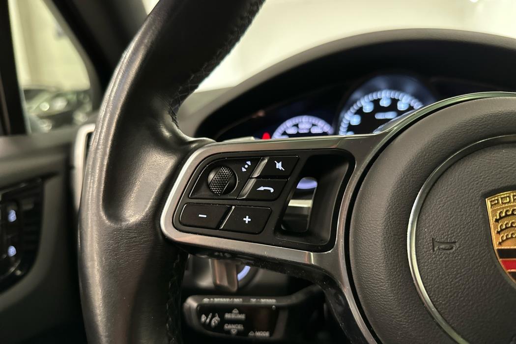 PORSCHE Cayenne 2021