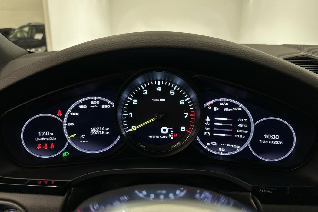 PORSCHE Cayenne 2021