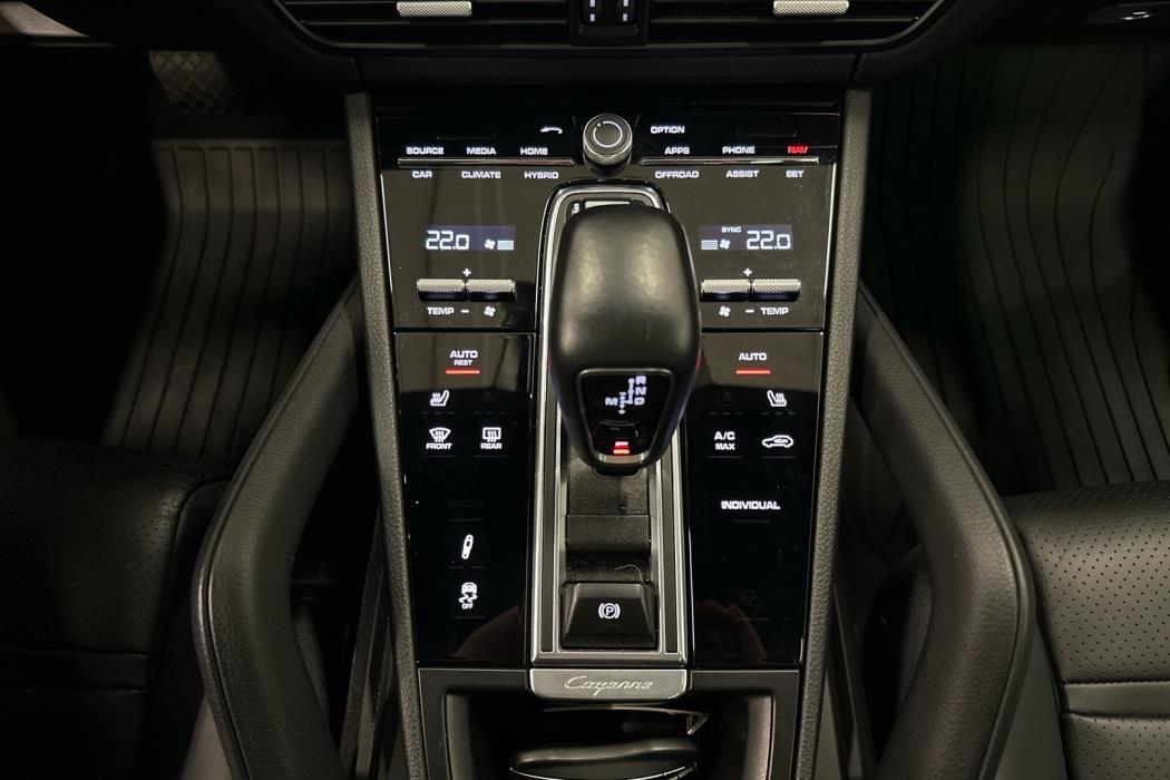 PORSCHE Cayenne 2021